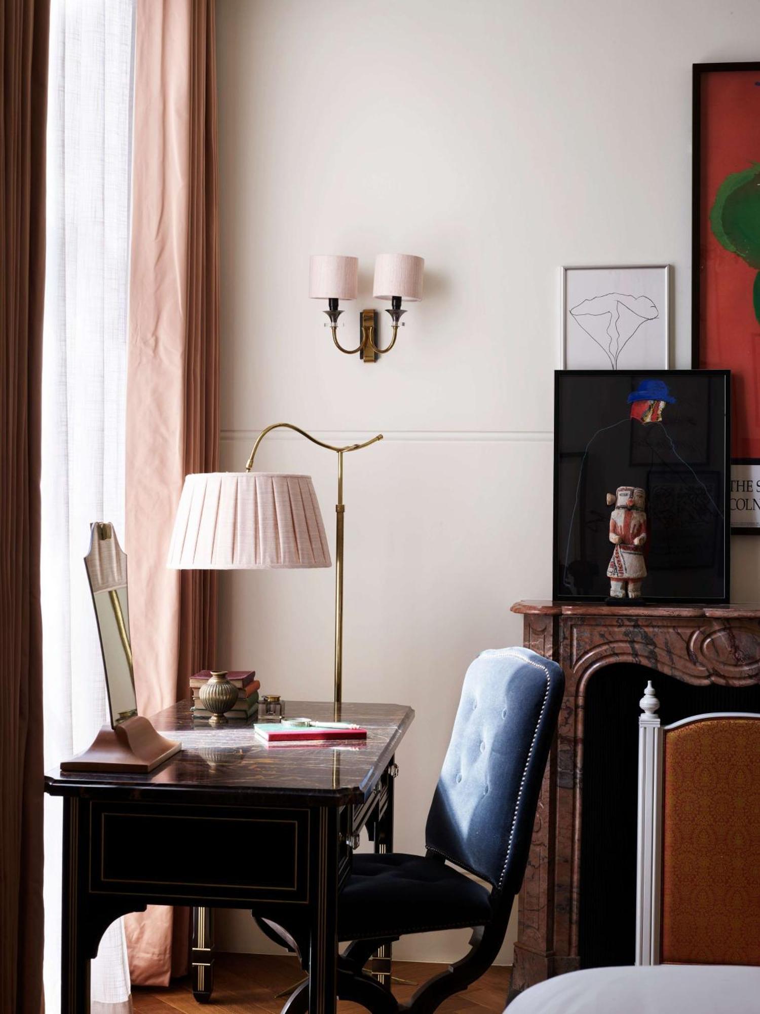 Nomad London酒店 外观 照片 A wall light